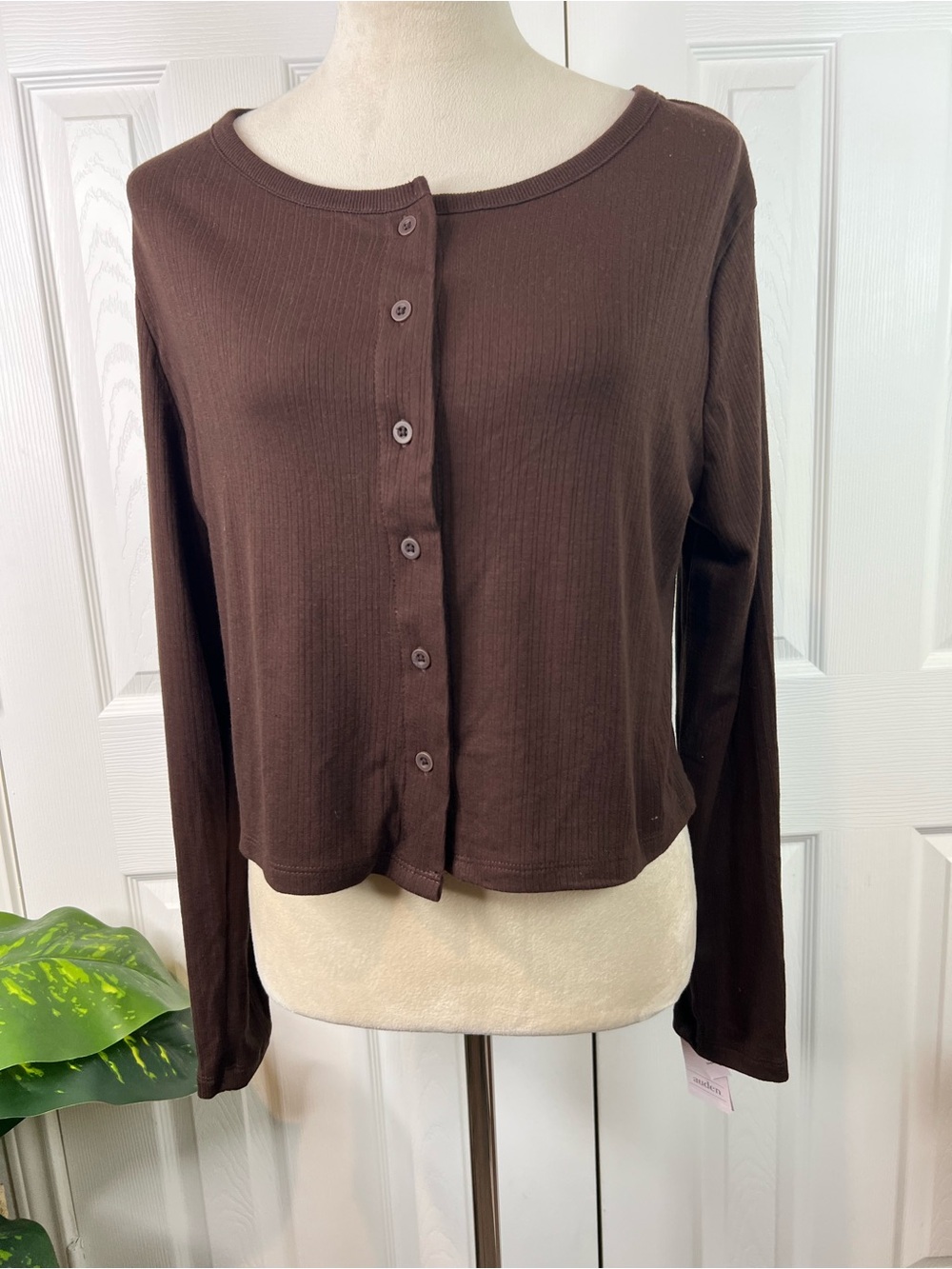Dex Brown Ribbed Button-Front Long Sleeve Top - Picture 2 of 9
